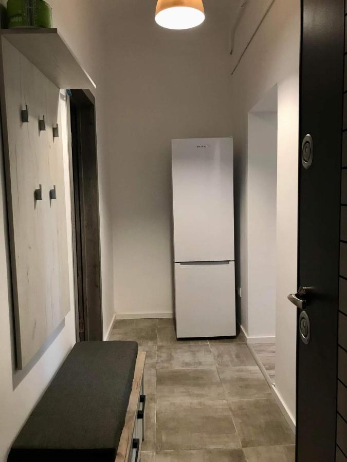 Gigi Apartment คลูจ-นาโปกา ภายนอก รูปภาพ
